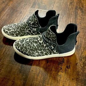 Buckle Very G Slip on Boots